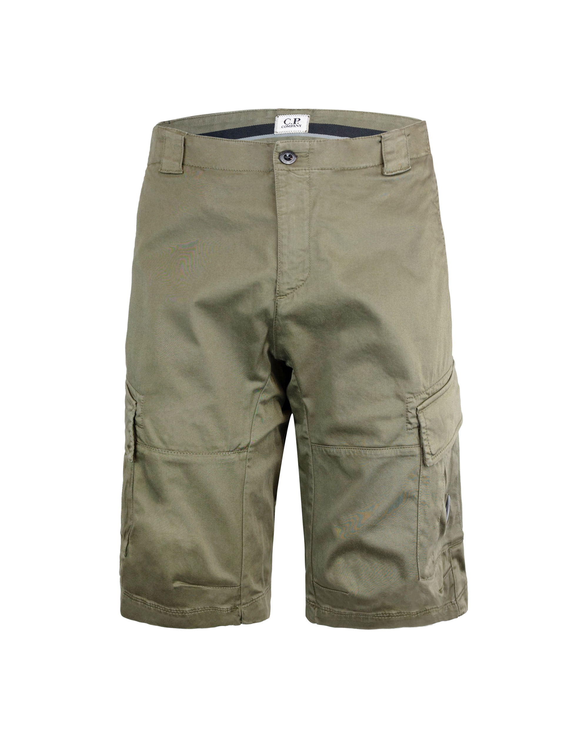 C.p. Company Lens-detail Cargo Shorts In 683ivy Green
